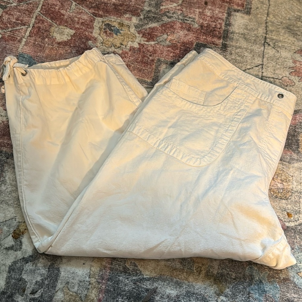 Essentials by Maggie ivory utility 100% cotton women’s capri pant Sz M elastic‎